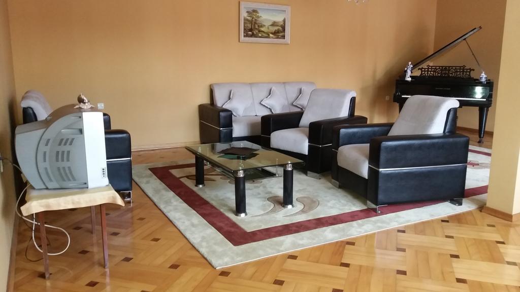 Guest House Kartvelishvili Batoumi Extérieur photo