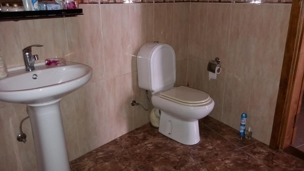 Guest House Kartvelishvili Batoumi Extérieur photo